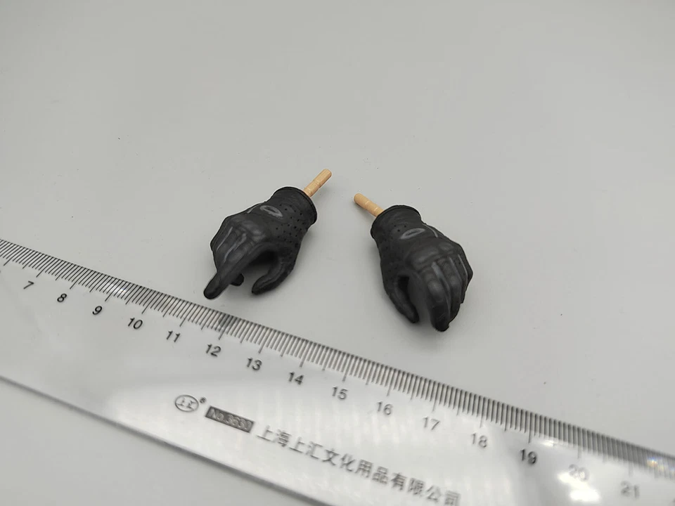 EASY&SIMPLE ES 26025 1/6 Scale Urban Sniper Glove Hands Model - Image 1 of 1