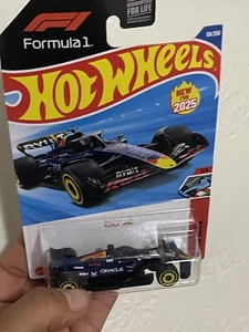 Hot Wheels Oracle Red Bull Racing Honda Formula 1 59/250 2025 - FAST SHIPPING - Picture 1 of 3