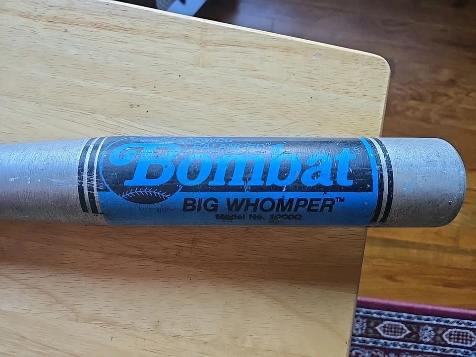Vintage BOMBAT BIG WHOMPER 1000Q Power Balanced Little League Baseball Bat - Image 1 of 4