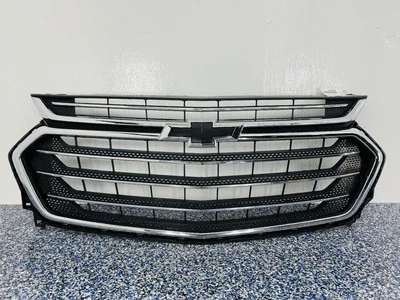 TRAVERSE  2021 Grille 880741 - Image 1 of 4