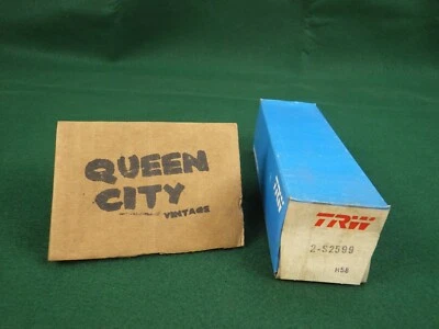 Новые из старых запасов клапаны двигателя TRW/Toledo S2599 2 штуки Pontiac 1,77 дюйма 400 4 барр. - Изображение 1 из 4