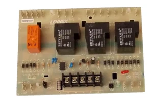 48K98 NEW - LB-90676 - Lennox OEM Furnace Control Board BCC3-2 - Picture 1 of 1