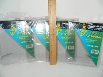 Portatarjetas 4 ct Ultra Pro 5" x 7" almacenamiento atornillado Pokemon imagen postal Foto 1 de 4