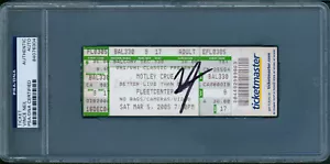 VINCE NEIL firmato 2005 Better Live Than Dead MOTLEY CRUE biglietto Boston PSA/DNA - Foto 1 di 2
