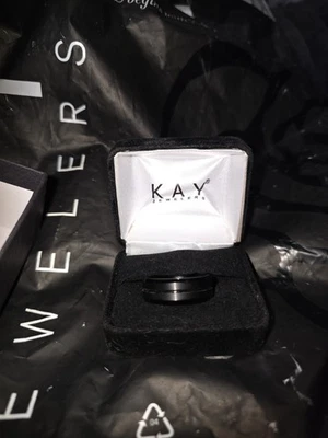 Alianza de boda Kay's para hombre tungsteno carbono 9 TOTALMENTE NUEVA Foto 1 de 4