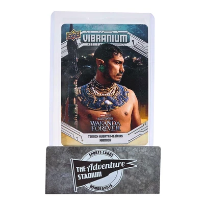 2024 UD - Wakanda Forever - Vibranium (Metal) Tenoch Huerta As Namor #V-16 Foto 1 de 2