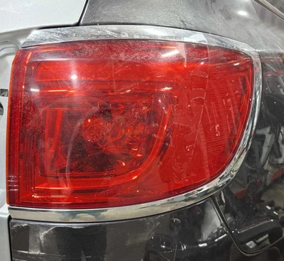 Buick Enclave 2013 OEM pasajeros luz trasera derecha lámpara de freno conjunto derecha 13-17 Foto 1 de 2