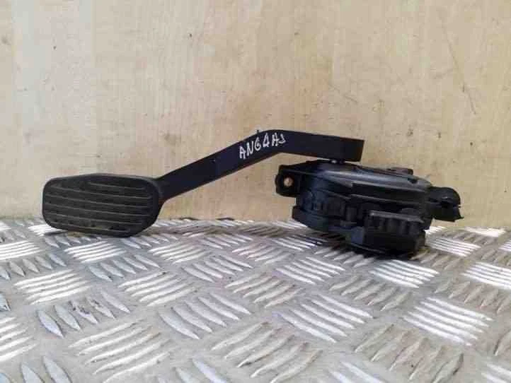 Volvo V70 II SW Throttle Pedal 6PV00853715 2.4 Diesel 120kw 2002 26110257 - Image 1 of 4