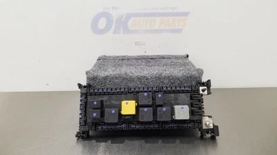 14 MERCEDES BENZ G63 AMG W463 CAIXA DE FUSÍVEIS TRASEIRA INTERIOR CABINE 1669063901 - Imagem 1 de 4