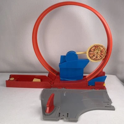 Hot Wheels Speedy Pizza Replacement Base, Launcher & Track Loop Parts - Image 1 of 4