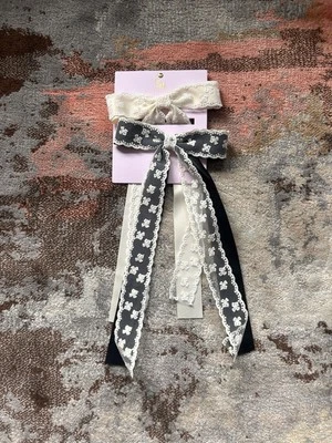 Lazos para el cabello de gran tamaño con clips para mujeres/adolescentes crema y negro con encaje nuevos con etiquetas Foto 1 de 3