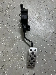 2023 SUBARU BRZ GAS PEDAL THROTTLE ACCELERATOR SENSOR OEM *FLAWED* - Picture 1 of 3