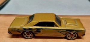 2010 Hot Wheels gold matt 1968 68 Dodge Dart Chrysler 1/64 Diecast Spielzeugauto C119 - Bild 1 von 5