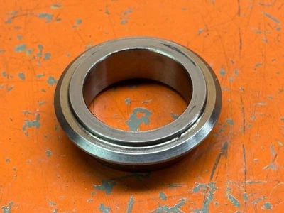 Espaciador de sello de piñón delantero contraeje KTM Husqvarna 450 500 501 2012-2023 Foto 1 de 4