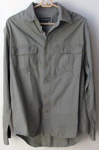 Eddie Bauer Shirt Mens Dark Green Button Down Long Sleeve Pockets Cotton Medium - Picture 1 of 4