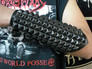 OLD SCHOL UNISEX LEATHER GAUNTLET THRASH METAL... (MDLUG0270)......SORROWER - Picture 1 of 8