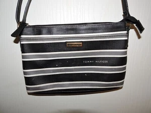 Tommy Hilfiger black and white purse crossbody - Picture 1 of 8