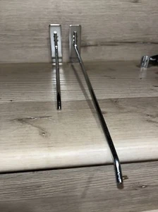 Slatwall Haken 12” (20) 8” (10) Chrom 30 Stück insgesamt - Bild 1 von 4