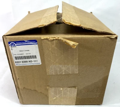 Juego de protectores de lámpara trasera cromados OEM Mopar 82210268AD 2007-2018 Jeep Wrangler JK Foto 1 de 4