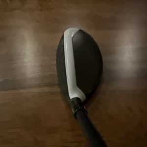 Taylormade Sim Max Rescue 19° 3H Hybrid Stiff HZRDUS Hand Crafted 85g - Picture 1 of 5