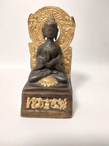 Antigua estatua de Buda bronce norte de la India / Nepal 18/19. Jh chapado en oro - Imagen 1 de 17