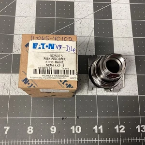 Eaton 10250T5 2 Position Maintained Push Pull Oper. (LBB29X) - Picture 1 of 3