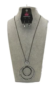 Spanish Sizzle Black Metal and Rhinestone Necklace - NEW - Picture 1 of 4