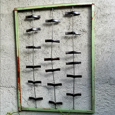 Escultura de arte de pared de metal reciclado hecha a mano de 24" x 18" x 2" Foto 1 de 4