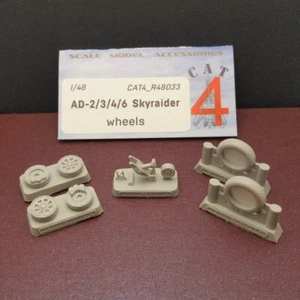 CAT4 R48033 AD-2/3/4/6 Skyraider wheels, 1:48 scale resin set - Imagen 1 de 12