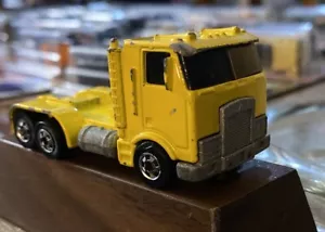 Vtg 1986 Hot Wheels Semi Truck Cab Tractor Cabover Mattel Diecast Wrecker Trucks - Picture 1 of 4