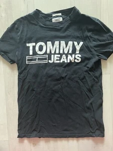 Tommy Hilfiger Jeans T-Shirt Herren Gr. S Schwarz Grafik Logo Kurzarm Tee " - Bild 1 von 2