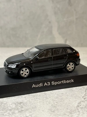 1/64 Kyosho 奥迪 A3 SPORTBACK 黑色 压铸汽车模型 — 第 1/4 张图片
