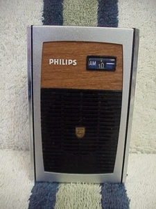 Philips 90RL070 AM Radio Recapped Repaired Works Excellent Vintage - Picture 1 of 16
