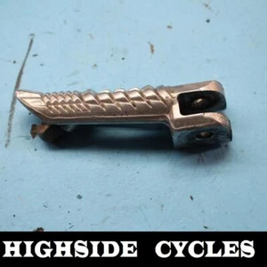 1269 08-09 SUZUKI GSXR600 LEFT PASSENGER FOOT PEG STEP FOOTREST FOOTPEG - Foto 1 di 5