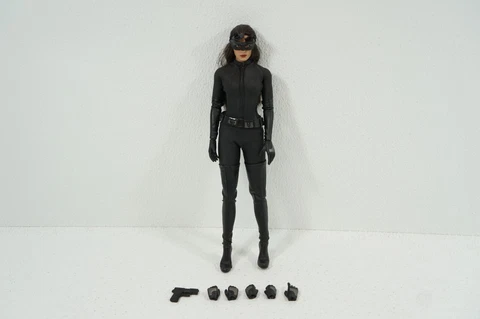 Hot Toys Catwoman Selina Kyle Dark Knight Rises MMS188 1:6 Figure *Read* Cover