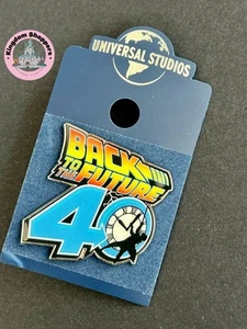 Prendedor Doc Brown 40 aniversario Regreso al futuro de Universal Studios 2025 - Imagen 1 de 1