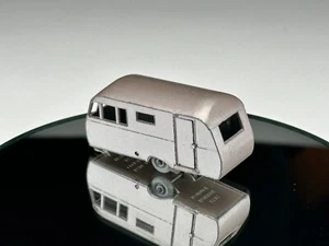 Vintage Moko Lesney Matchbox #23 Bluebird Dauphine Caravan Tan England - Picture 1 of 12