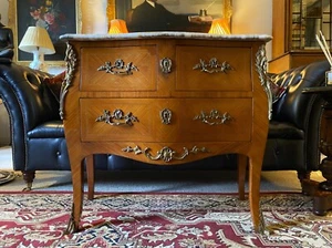 MARBLE TOP FRENCH PARQUETRY INLAID KINGWOOD BOMBE COMMODE CHEST OF DRAWERS C1930 - Picture 1 of 15