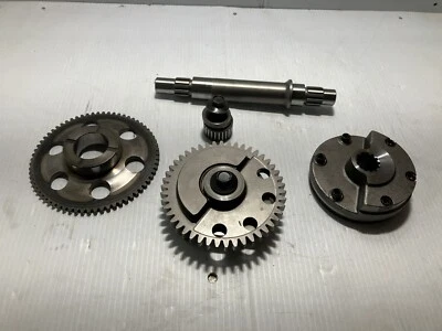 2004 Kawasaki Vulcan 1600 Counter Balance Shaft  (OEM) Foto 1 de 4