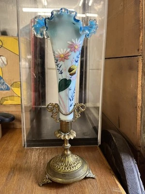 ancienne bouquetière piétement griffé décors émaillé - Photo 1/4