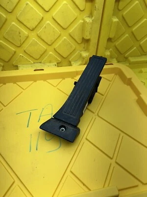 2015-2017 HYUNDAI SONATA GAS PEDAL LEE0347A1-C1200 OEM - Image 1 of 4