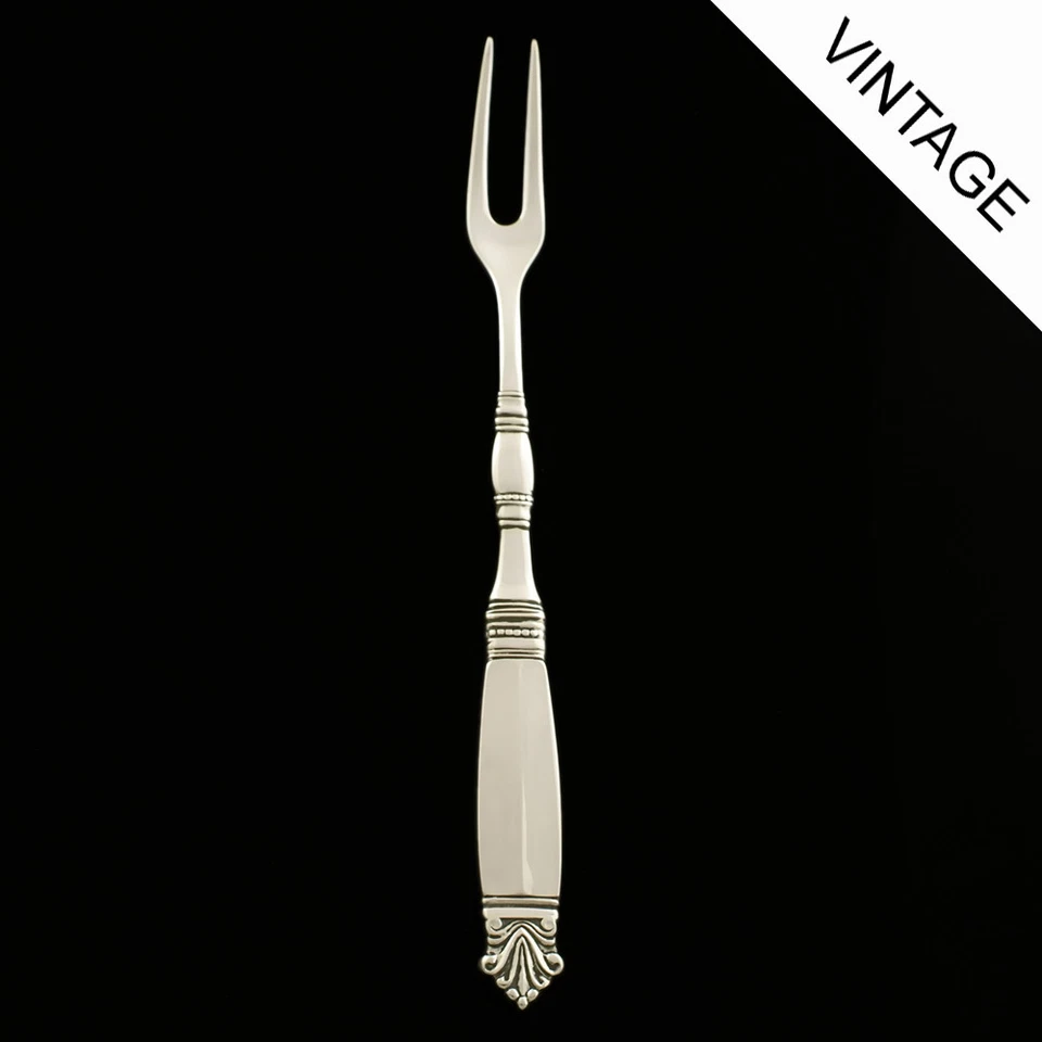 Garfo de carne prata Georg Jensen, grande - 2 dentes - Acanthus/Dronning  - Imagem 1 de 1