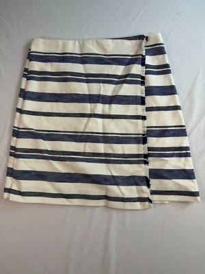 Falda Ann Taylor Loft para mujer talla 6 envolvente sintética azul a rayas flecos deshilachada Foto 1 de 4