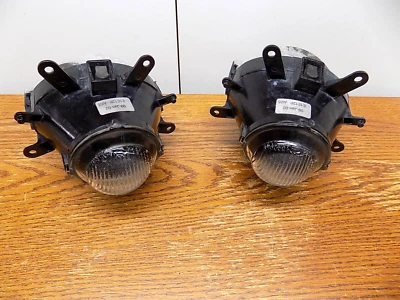 BMW 325i 2002 luz antiniebla Foto 1 de 4