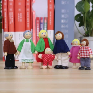 7 Stück Puppenhaus Miniatur Maßstab 1:12 Ragdoll Schürze Oma Familien Zubehör - Bild 1 von 8