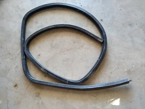 Rear Liftgate Glass Weatherstrip Seal Yukon Tahoe Suburban Escalade 15768195 - Picture 1 of 12