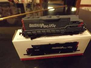 Southern Pacific High Speed Locomotive, 9725-Pre-owned - Picture 1 of 3