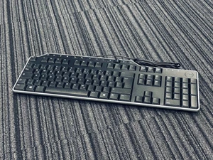 Dell KB522 GERMAN Wired Multimedia USB Keyboard (Black) - Picture 1 of 2