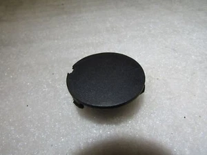VW Passat B5.5 TDI 1.9 hole cover grommet tab cover 038103937 - Picture 1 of 4