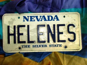 EXPIRED NEVADA LICENSE PLATE * HELENES * THE SILVER STATE - Picture 1 of 2